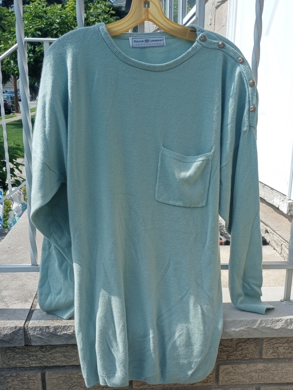 Maggie Lawrence Green Pullover Plus Size Sweater w/ Gold Button Detail, 2X?